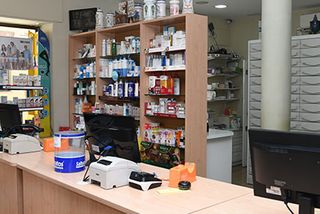 Farmacia V. de Grado y C. de Blas. Zona de dispensación 2